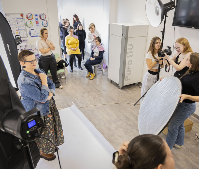 Studenti připravují charitativní kalendář onkologických pacientek